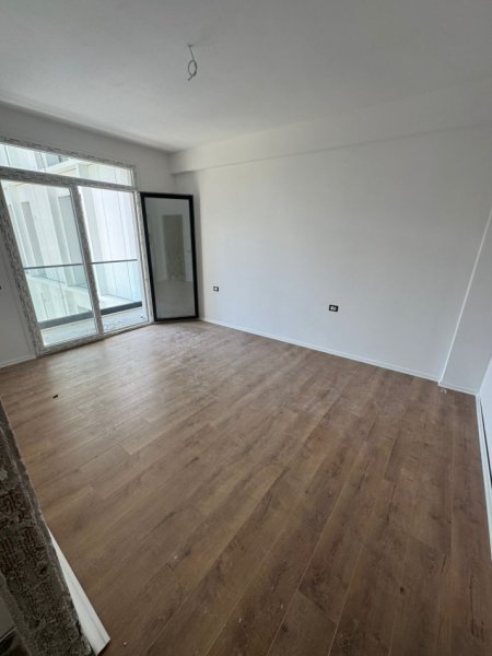 Tirane, shitet apartament 2+1+Ballkon Kati 3, 124 m² 206.000 € (Rruga Jordan Misja)