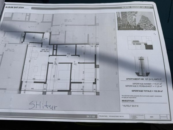 Tirane, jepet me qera apartament 3+1 Kati 17, 132 m² 