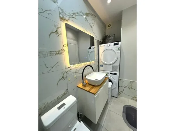 Tirane, shitet apartament 1+1 , 43 m² 121.000 €