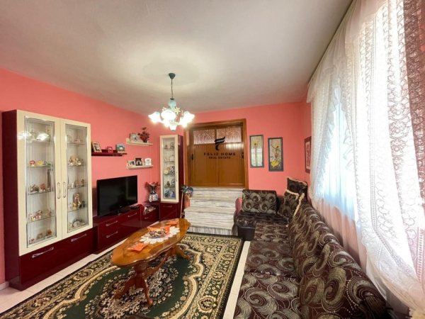 Tirane, jepet me qera apartament 2+1 Kati 1, 80 m² 500 € (RRUGA TODI SHKURTI)