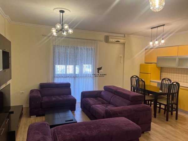 Tirane, jepet me qera apartament 1+1 Kati 6, 75 m² 600 € (21 DHJETORI)