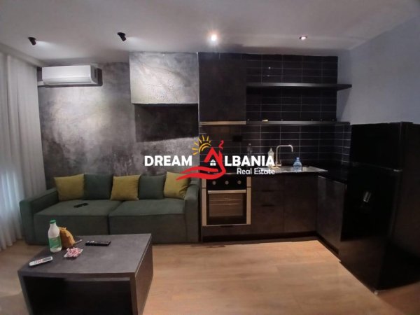 Tirane, jepet me qera apartament 1+1 , 58 m² 700 € (ne Myslym Shyr prane Drejtorise se Policise)