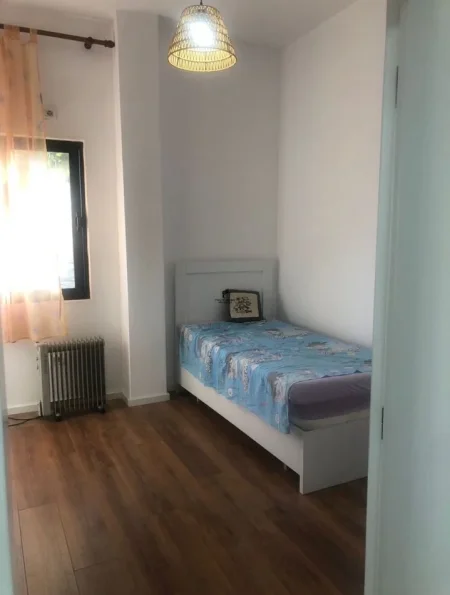 jepet me qera shtepi Kati 1, 90 m² 600 € (PANORAMA LIQENIT)