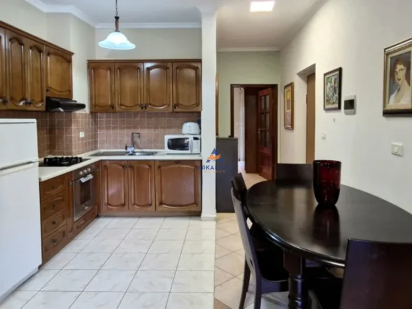 Durres, shitet apartament 2+1+Ballkon , 63 m² 95.000 € (TE MAJEMI, GOLEM)