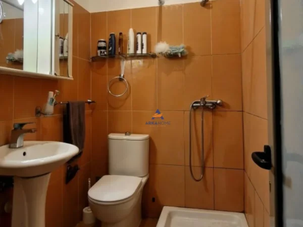 Durres, shitet apartament 2+1+Ballkon , 63 m² 95.000 € (TE MAJEMI, GOLEM)