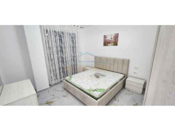 Jepet me Qera Apartament 2+1+ Post Parkimi ,  700 €