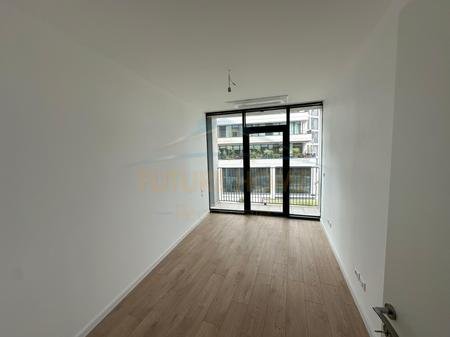 Tirane, jepet me qera apartament 2+1+ Post Parkimi per Zyre+Ballkon Kati 1, 93 m² 1.500 € (Lake View Residence)