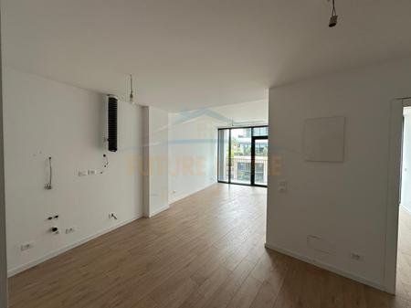 Tirane, jepet me qera apartament 2+1+ Post Parkimi per Zyre+Ballkon Kati 1, 93 m² 1.500 € (Lake View Residence)
