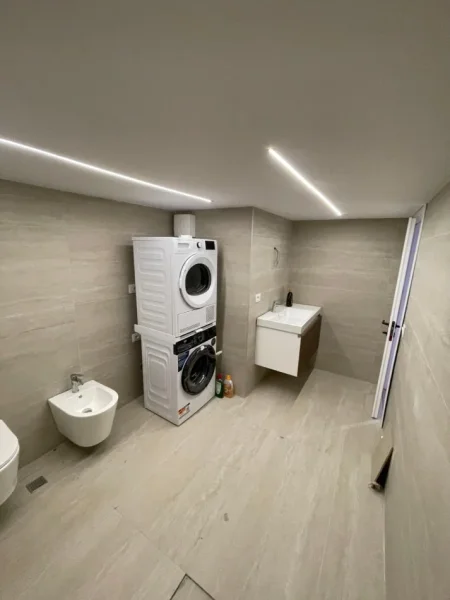 Tirane, shitet apartament duplex 2+1 Kati 2, 104 m² 160.000 € (GOLDEN PARK 3)