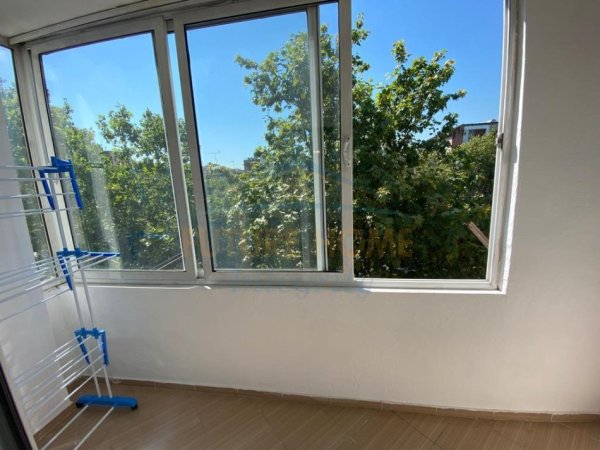 Jepet me Qera Apartament 1+1  21 Dhjetori,  500 €