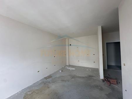Tirane, shitet apartament 2+1+2+Ballkon Kati 6, 94 m² 119.000 € (Casa Italia, Tirana Entry 2)