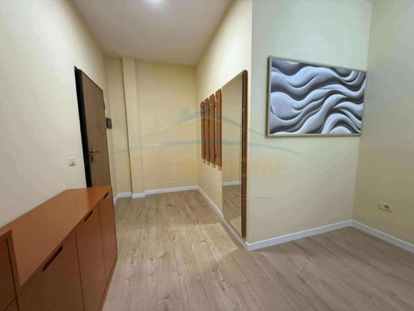 Tirane, shitet apartament 1+1 Kati 5, 62 m² 89.000 € 
