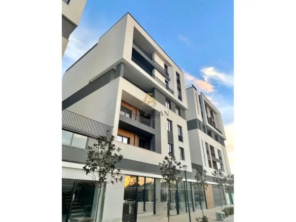 Tirane, shitet apartament 2+1 Kati 1, 100 m² 123.000 € (Shkoze)