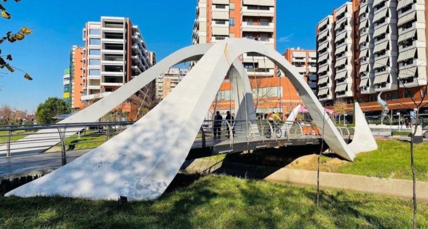 Tirane, shes apartament 1+1+Ballkon , 166 m² 520.000 € (Kompleksi Delijorgji)
