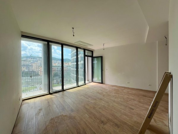 Tirane, shitet apartament 2+1+Ballkon Kati 5, 103 m² 350.000 € (Liqeni Artificial)