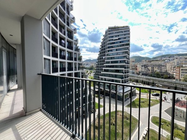 Tirane, shitet apartament 2+1+Ballkon Kati 5, 103 m² 350.000 € (Liqeni Artificial)