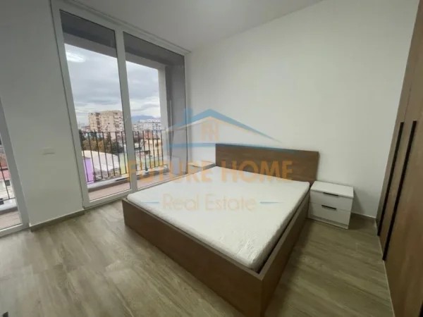 Qera, Apartament 2+1+2+Post Parkimi, Rruga Riza Cerova, Tiranë