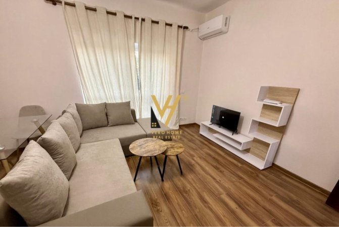 Tirane, jepet me qera apartament 1+1+Ballkon Kati 5, 73 m² 700 € (RRUGA E KAVAJES)