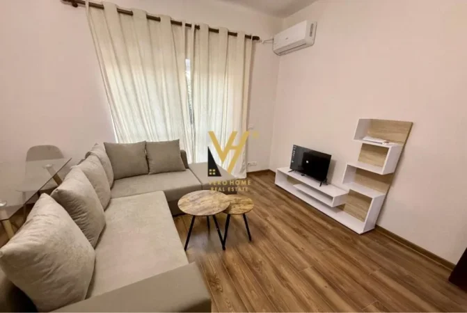 Tirane, jepet me qera apartament 1+1+Ballkon Kati 5, 73 m² 700 € (RRUGA E KAVAJES)