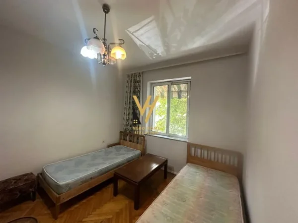Tirane, jepet me qera apartament 2+1+Ballkon Kati 2, 70 m² 520 € (VASIL SHANTO)
