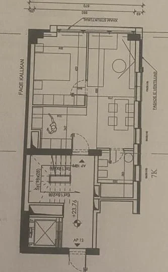 Tirane, jepet me qera zyre Kati 7, 70 m² 1.000 € (prane Kishes Katolike)