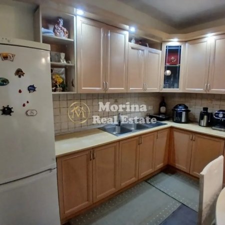 Tirane, jepet me qera apartament 2+1 Kati 2, 110 m² 550 € (Siri Kodra)