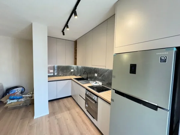 Tirane, jepet me qera apartament 2+1 Kati 3, 100 m² 140.000 € 