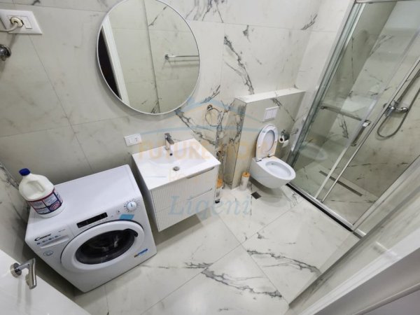 Tirane, jepet me qera apartament 2+1+Ballkon Kati 1, 126 m² 1.200 € 