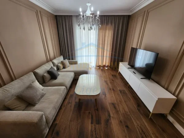 Tirane, jepet me qera apartament 2+1+Ballkon Kati 1, 126 m² 1.200 € 