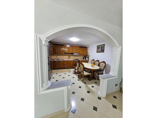 Durres, shitet Vile , 300 m² 330.000 € 