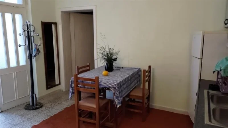 Tirane, jepet me qera Vile 2+1 Kati 1, 80 m² 600 € (QENDER)