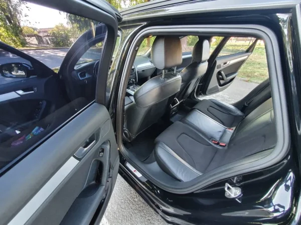 Tirane, shitet makine me portobagazh Audi A4 2011 Nafte, e zeze automatik Kondicioner 240.000 km 7.800 €