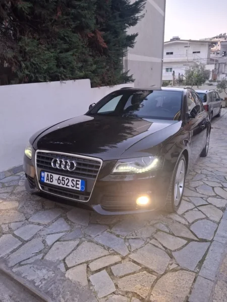 Tirane, shitet makine me portobagazh Audi A4 2011 Nafte, e zeze automatik Kondicioner 240.000 km 7.800 €