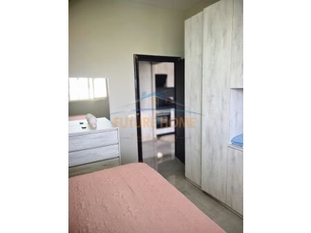 Tirane, jepet me qera apartament 1 Katshe Kati 0, 100 m² 700 € 