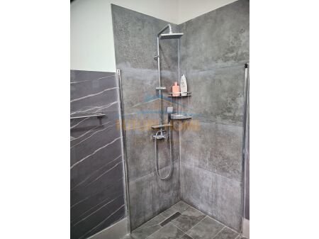 Tirane, jepet me qera apartament 1 Katshe Kati 0, 100 m² 700 € 