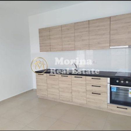 Tirane, jepet me qera apartament 2+1 Kati 6, 165 m² 500 € (Spitali Amerikan)