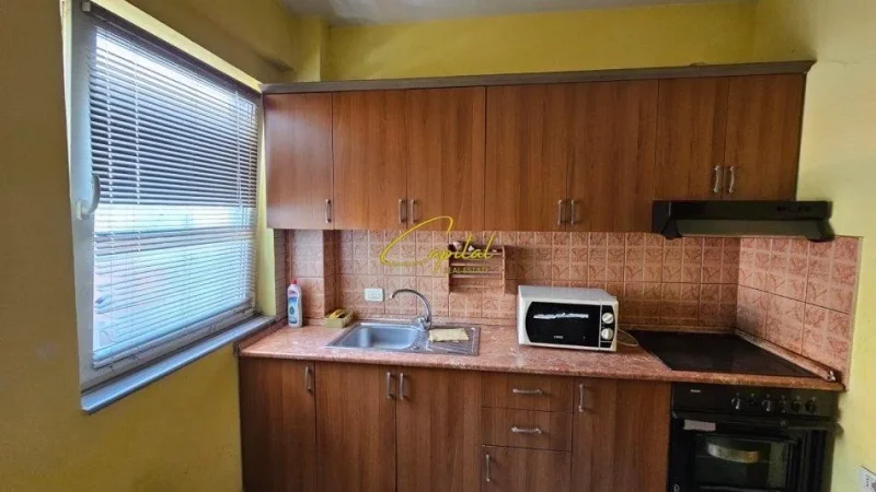 Tirane, jepet me qera apartament 1+1 Kati 5, 110 m² 450 € (RRUGA JORDAN MISJA)