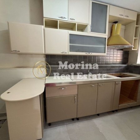 Tirane, jepet me qera shtepi 1+1 Kati 1, 72 m² 380 € (Selite)