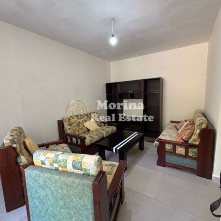 Tirane, jepet me qera shtepi 1+1 Kati 1, 72 m² 380 € (Selite)