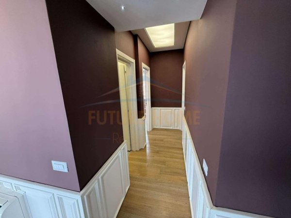 Tirane, jepet me qera apartament 2+1 , 134 m² 1.100 € (Kodra e Diellit 1)
