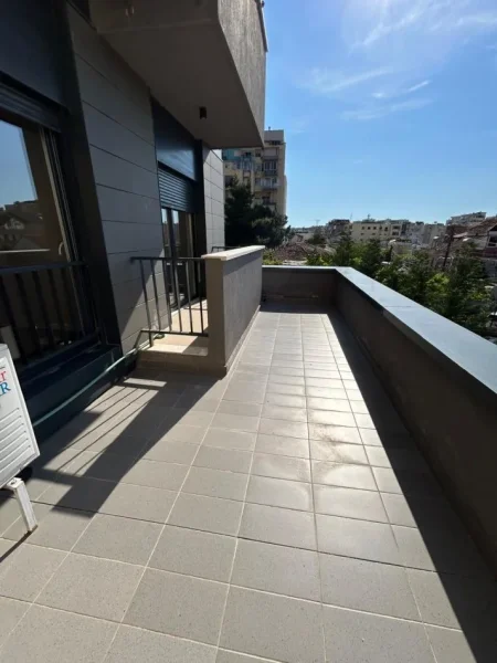 Tirane, shes apartament 2+1 Kati 1, 108 m² 230.000 € (Rr Panorama)