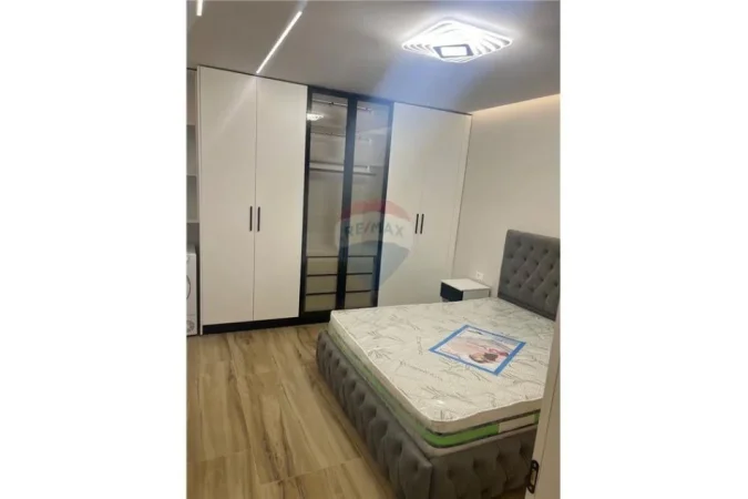 Tirane, jepet me qera apartament 1+1+Ballkon , 60 m² 650 € 