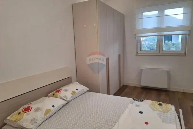 Tirane, shitet 4+1 , 300 m² 600.000 € 