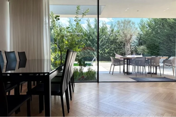 Tirane, shitet Vile 4+1 , 787 m² 2.000.000 € 