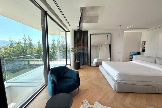 Tirane, shitet Vile 4+1 , 787 m² 2.000.000 € 