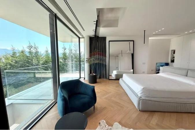 Tirane, shitet Vile 4+1 , 787 m² 2.000.000 € 