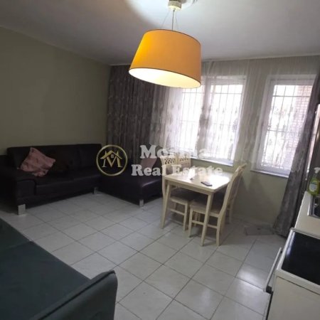 Tirane, jepet me qera apartament 2+1 Kati 2, 110 m² 500 € (Rruga Ferit Xhajko)