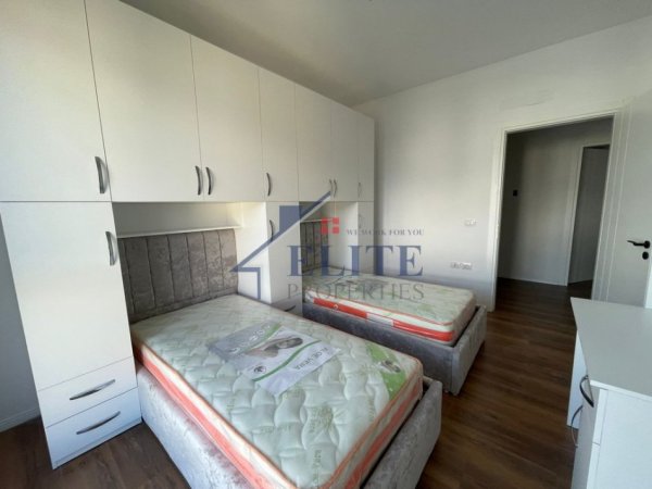 Tirane, jepet me qera apartament 2+1+Ballkon Kati 5, 96 m² 450 € (Kamez)