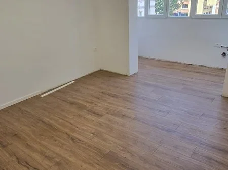 Tirane, shitet apartament 2+1 Kati 4, 64 m² 169.000 € (Rruga e Kavajes)