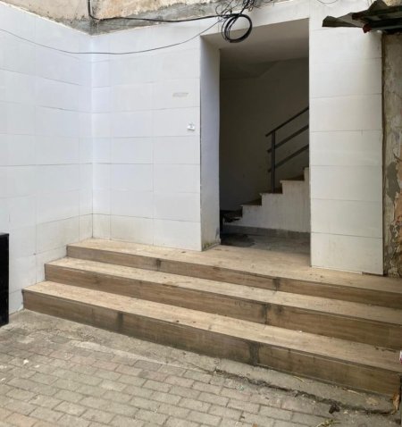 Tirane, jepet me qera apartament 1+1 Kati 3, 49 m² 400 € (bajram curri)